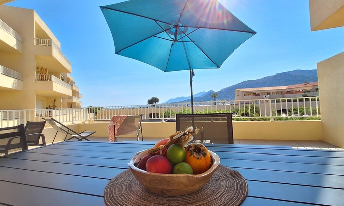 Marine de Saint Ambroggio Apartment | Air-conditioned apartment just a stone's throw from the beach and shops!