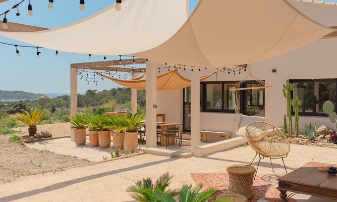 Giens House | Air-conditioned villa, superb sea and island views, 4 bedrooms, small pool