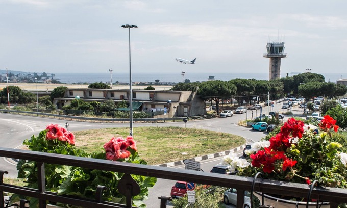 Reggio Calabria Bed & Breakfast | Airport House B&B