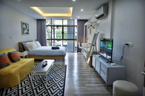 Chang Khlan Apartment | Airport studio's cosy room #workation #longstay