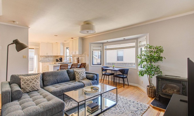 Downtown House | Airy South SF 3BR w/Balcony & Backyard, nr Food & Coffee, by Blueground