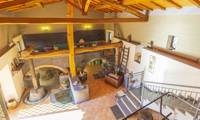 Zafferana Etnea House | Al Palmento - ancient Sicilian millstone at the foot of Etna