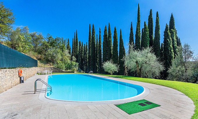 Gardone Riviera Apartment | Al Vittoriale 3 by Wonderful Italy