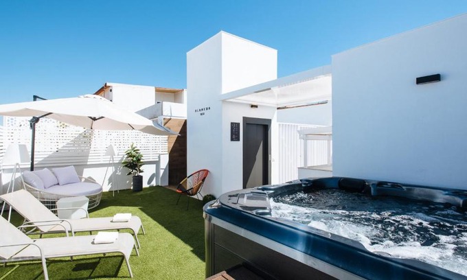 Alameda Apartment | Alameda 1851 - Shared jacuzzi