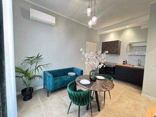 Terni Apartment | Alan'S Home