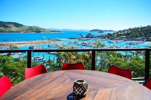 Hamilton Island House | Alang Alang on Hamilton Island by HIHA