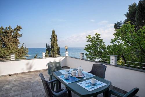 San Lorenzo al Mare Apartment | Alba Marina
