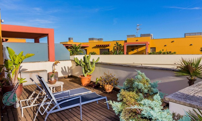 Javea Apartment | Albamar Apartment Javea Arenal, with large terraces, solarium, AC and communal pool.