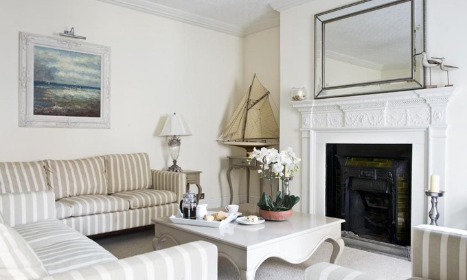 West Cliff House | Albany House, Whitby