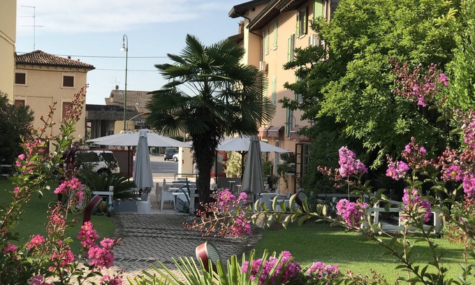 Valeggio sul Mincio Hotel | Albergo Al Cacciatore Tortellinando