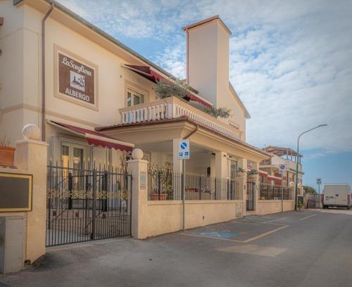 Castiglione della Pescaia Hotel | Albergo La Scogliera