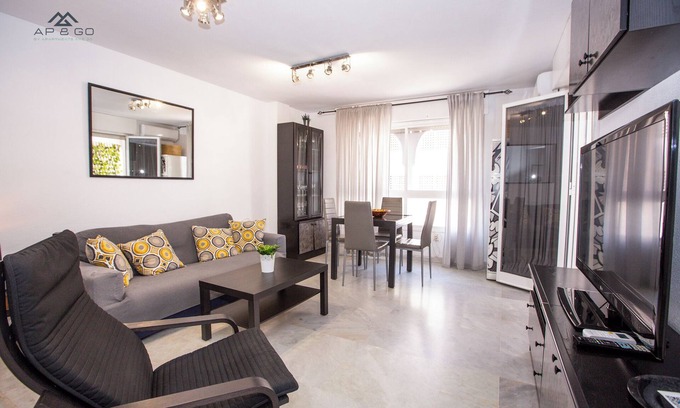 La Herradura Apartment | Alcazaba Square Central Beach