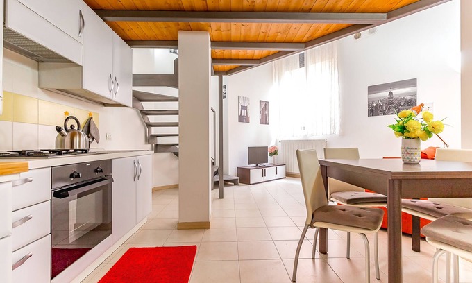 Cagnola Apartment | Alessia's Flat Portello 3