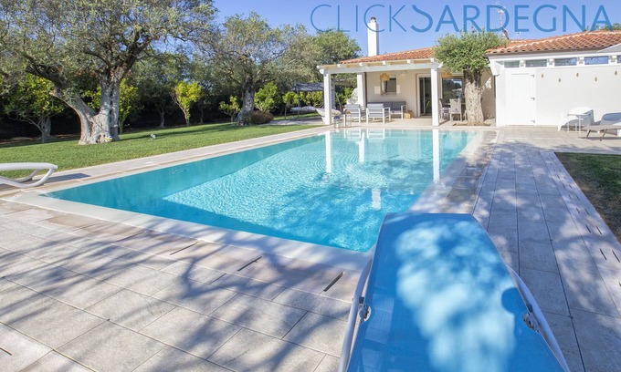 Alghero Villa | Alghero Villa Nuit Blanche with swimming pool, A/C, WiFi, close to the center