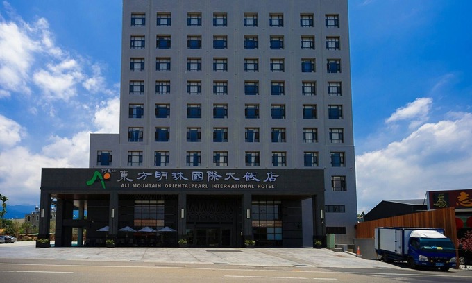 Zhongpu Hotel | Ali Mountain Oriental Pearl International Hotel