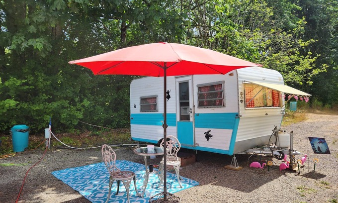 Monroe House | Alice in Wonderland themed, Vintage 1967 Oasis Camper/Glamper!
