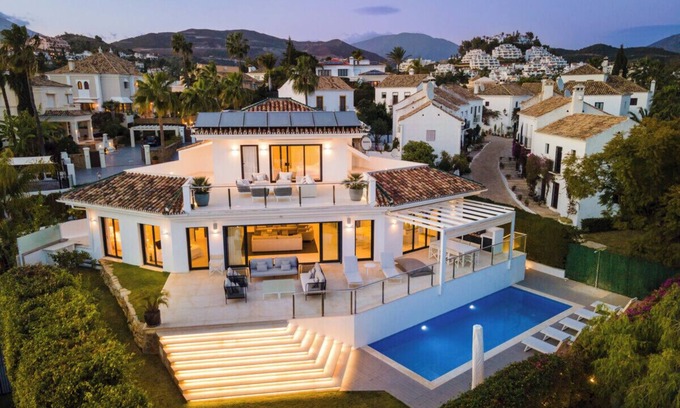 Marbella Villa | All About Villa Breeze