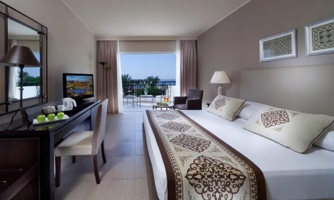 El Hadaba Hotel | All-Inclusive Family Stay: 4 Rooms, Beach, Spa, Tennis, Archery & Snorkeling Fun