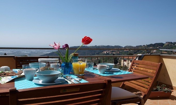 Corsanico Villa | All inclusive! Elegant villa with stunning views of the Versilia coast!