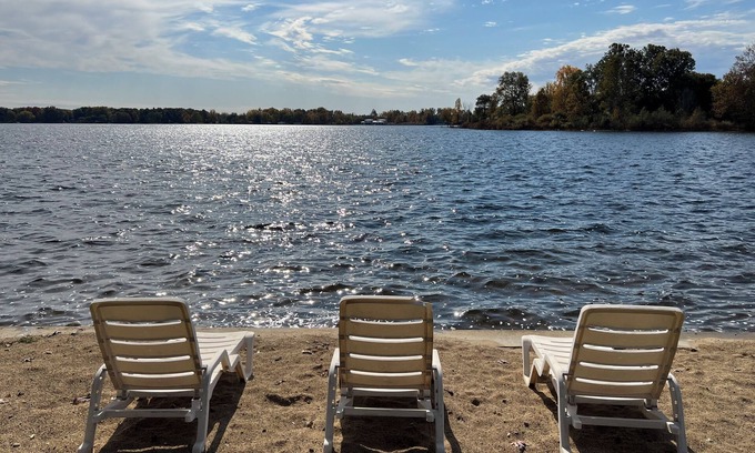 Decatur House | All Season Family Fun Lakefront Cottage Retreat