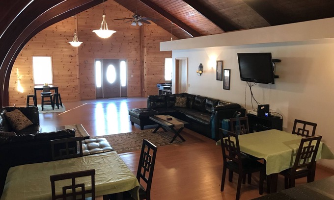 Sylvan Beach House | All Seasons Home perfect for large family gatherings - walk to everything!