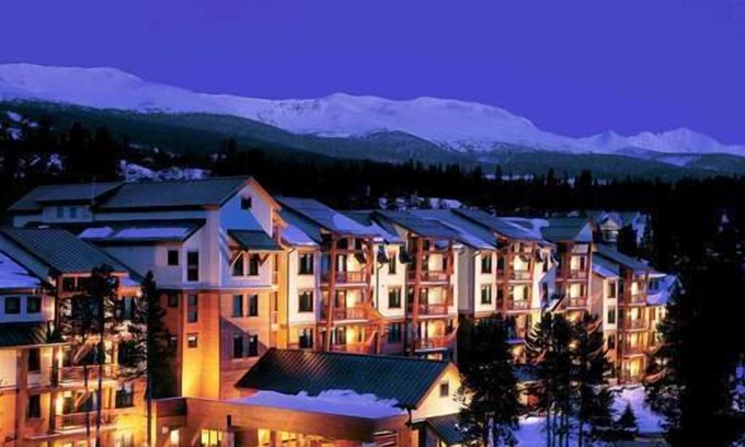 Peak 9 Hotel | All suite 2 bedroom hotel with fireplace and full kitchen at base of peak 9.