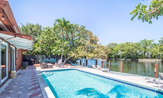 Coral Shores Villa | Allure by the Sea | 4 bdr waterfront home w/pool