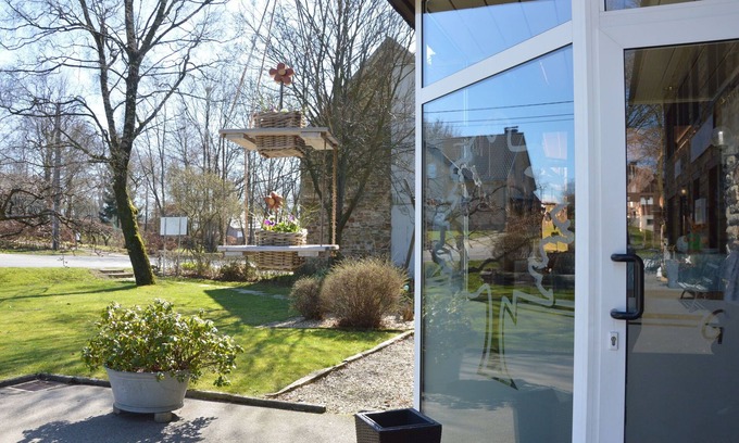 Waimes Cottage | Alluring Cottage in Waimes Robertville with Sauna