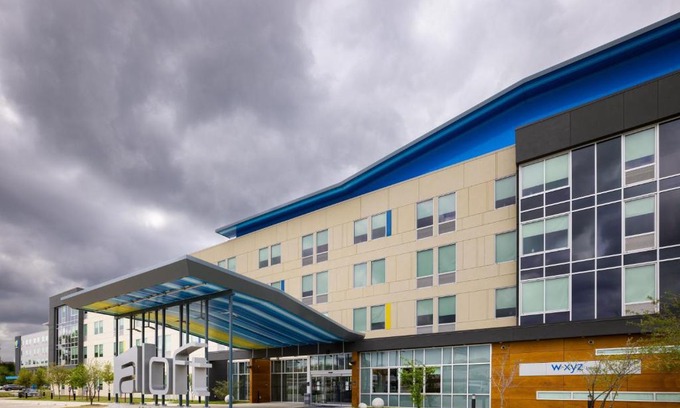 Montopolis Hotel | Aloft Austin Airport
