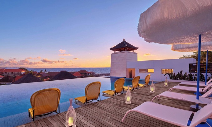 Batubelig Hotel | Aloft Bali Seminyak