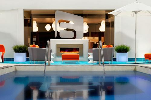 Banff Trail Hotel | Aloft Hotel Calgary University