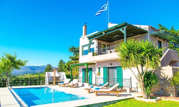 Kaina Villa | Aloni Villa - Three Bedroom Villa, Sleeps 6