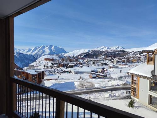 Bergers Apartment | Alpe d'Huez Houses - Chez Marlène - PHOENIX3 - Coup de coeur ski aux pieds avec piscine, spa, et fitness