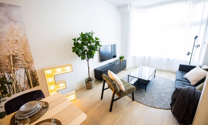 Delfshaven Apartment | Alphabet 1BR Serviced Apartment -NB306-