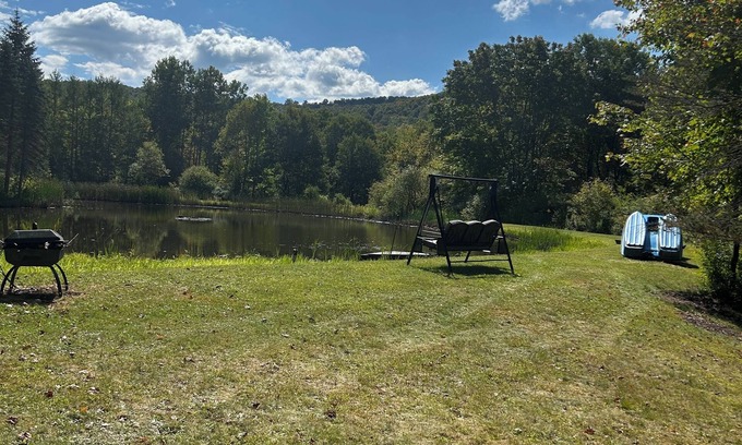 Great Valley Ski Chalet | Alpine Hideaway
