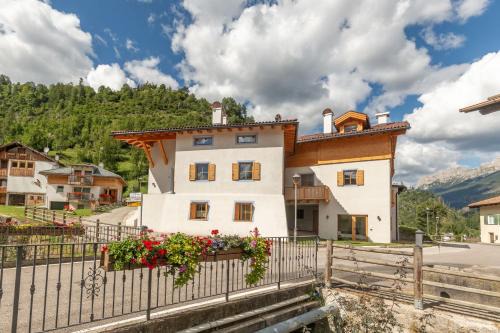 Moena Apartment | Alpinia