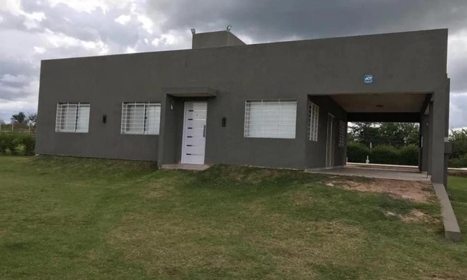Bialet Masse House | Alquiler temporal casa Bialet Masse con pileta, cancha de fútbol, mesa de pool y ping pong