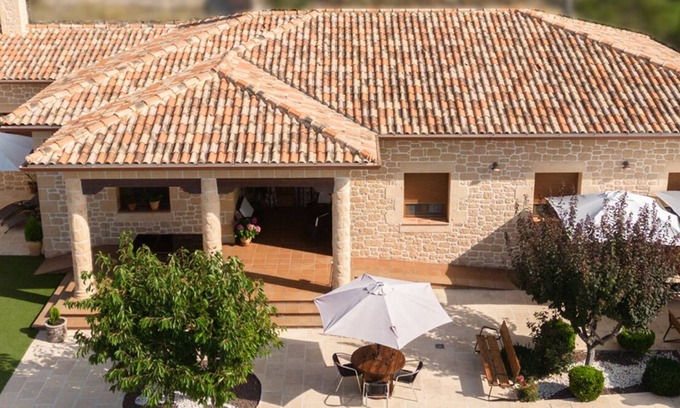 Albares Cottage | Alvaro Rural House (Adapted)