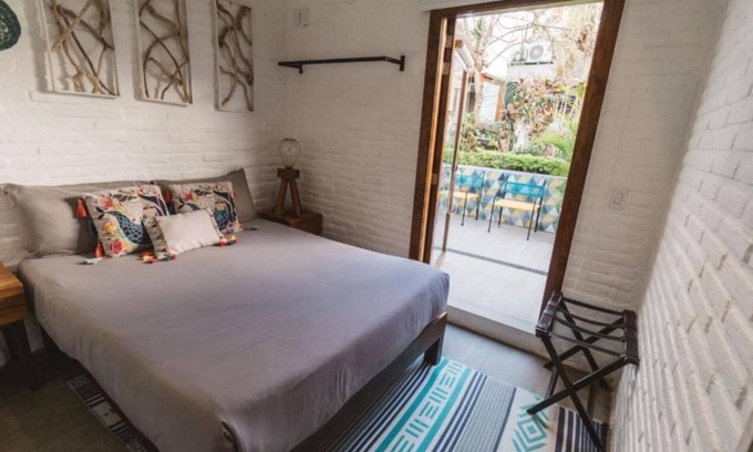 Sayulita Cabin | Amaia Boutique Hotel-High floor queen garden view