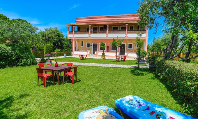 Almiros Beach Apartment | Amarylis Apartment in Corfu