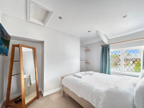 Grantham House | Amaya Eleven - 3 bed cottage in village