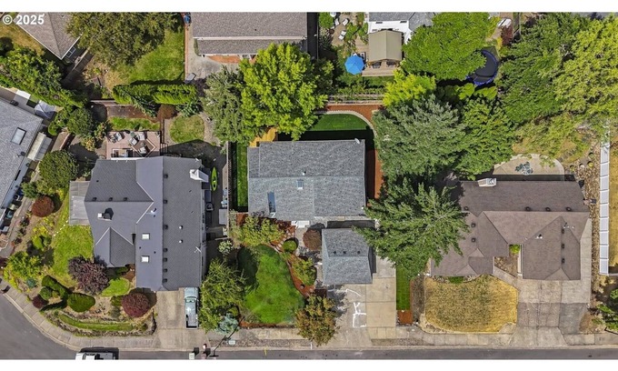 Rock Creek House | Amazing 4-bedroom house in Portland Oregon