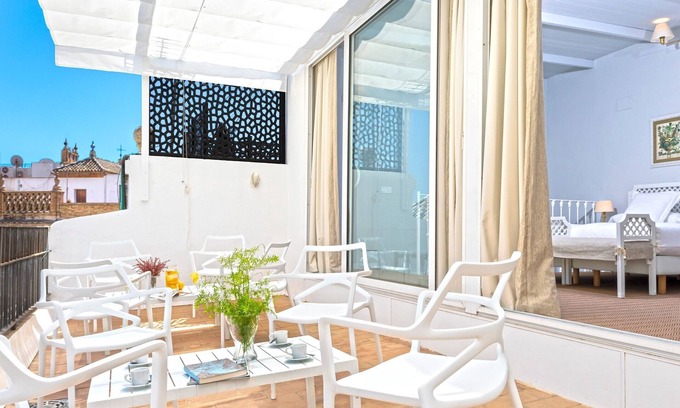 Santa Cruz House | Amazing 4bd house with terrace near Cathedral. Mateos Gago VI