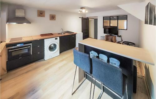 Bessan Apartment | Amazing Apartment In Bessan With Wifi