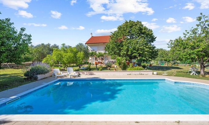 Gradina Apartment | Amazing apartment in Lozovac with WiFi