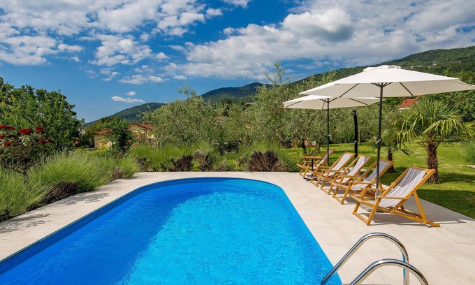 Ika Apartment | Amazing apartment in Lovran with WiFi