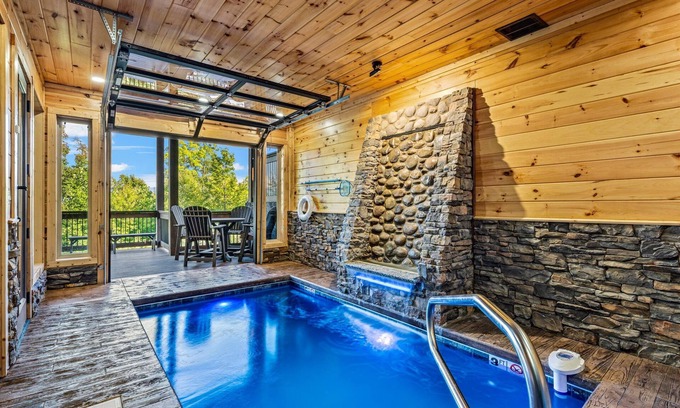 Bluff Mountain Cabin | Amazing BRAND NEW Pool Cabin, Incredible Views and Amenities