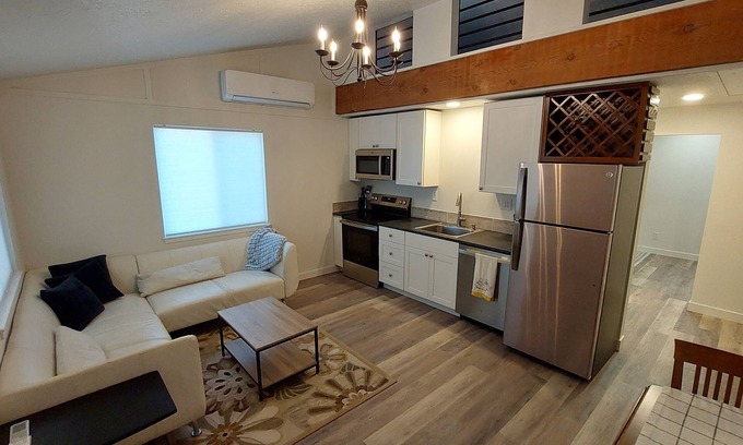 Salem Cottage | Amazing Cottage in a peaceful and secluded location in West Salem.