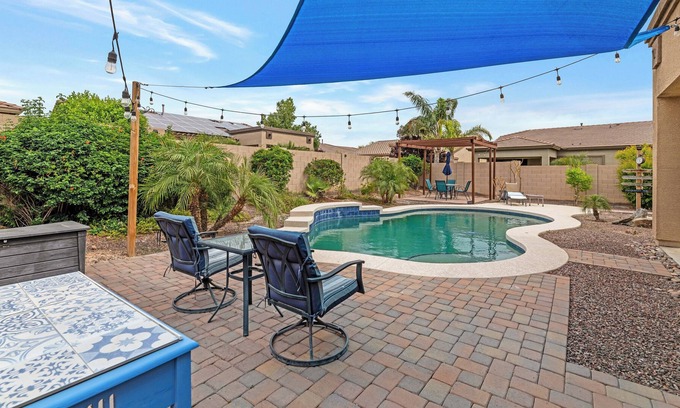 Surprise Farms House | Amazing family vacation home with an amazing pool area in Surprise Arizona!!