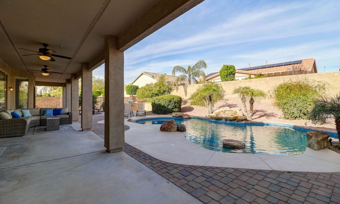 Terramar House | AMAZING home Close to Stadiums! HEATED Pool! SPACE for the whole Family!